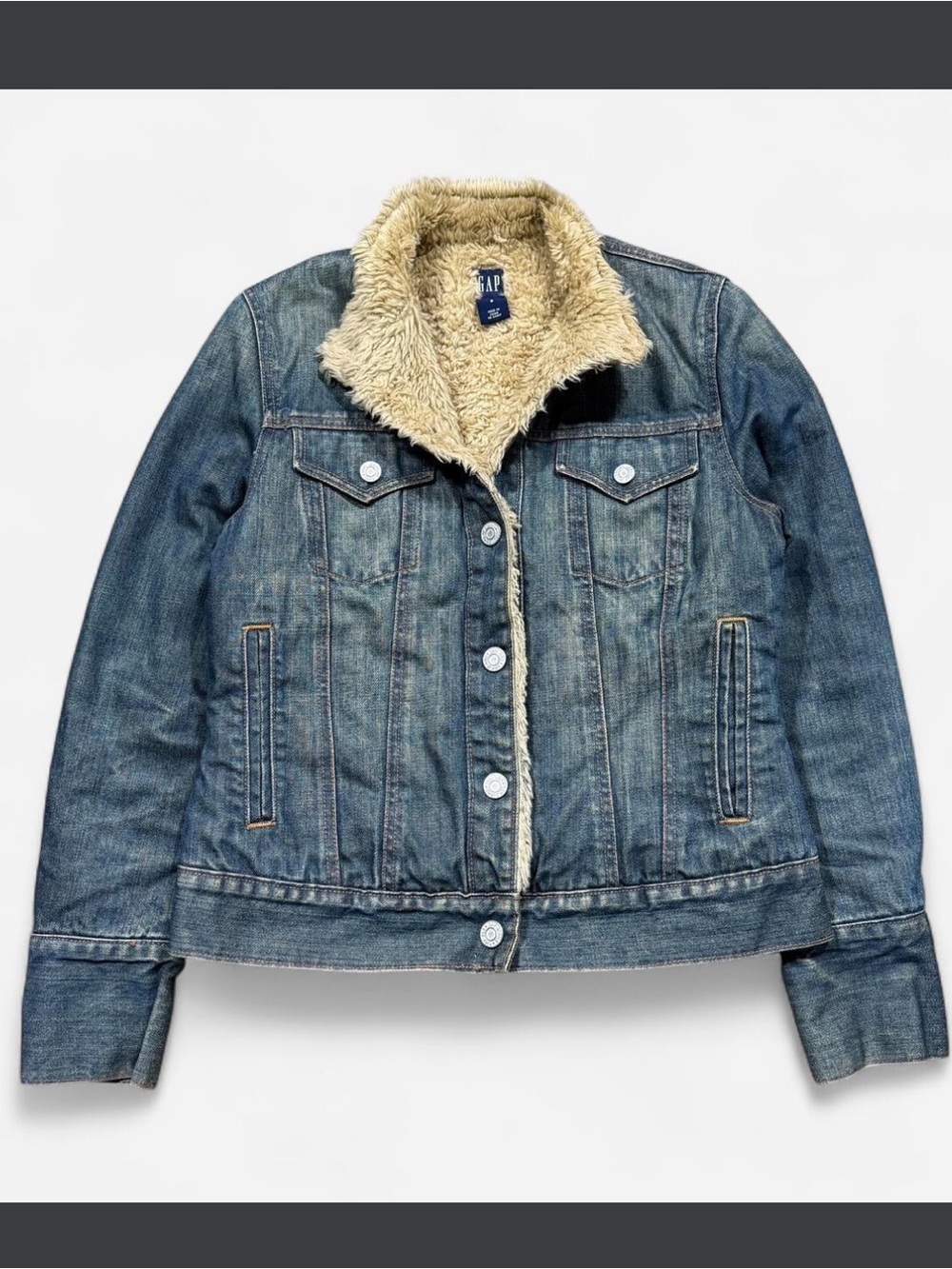 Vintage y2k gap denim jacket (fall 2003)